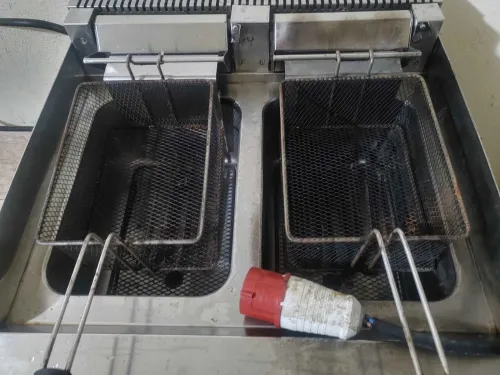 Friteuse professionnelle double cuve 2x 12 L