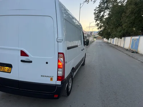 Renault Master 2021