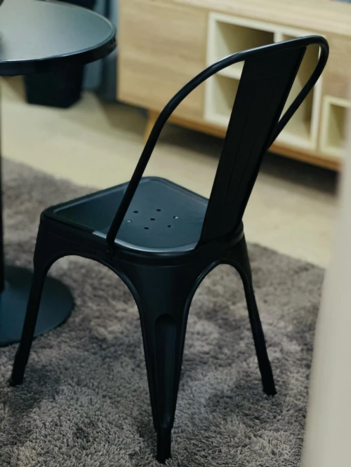 Chaise Tolier 100% Acier inoxydable Disponible en plusieurs couleurs
