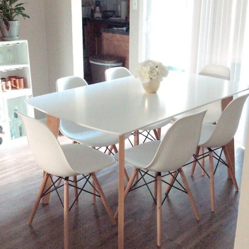 Pack Table et chaises scandinaves