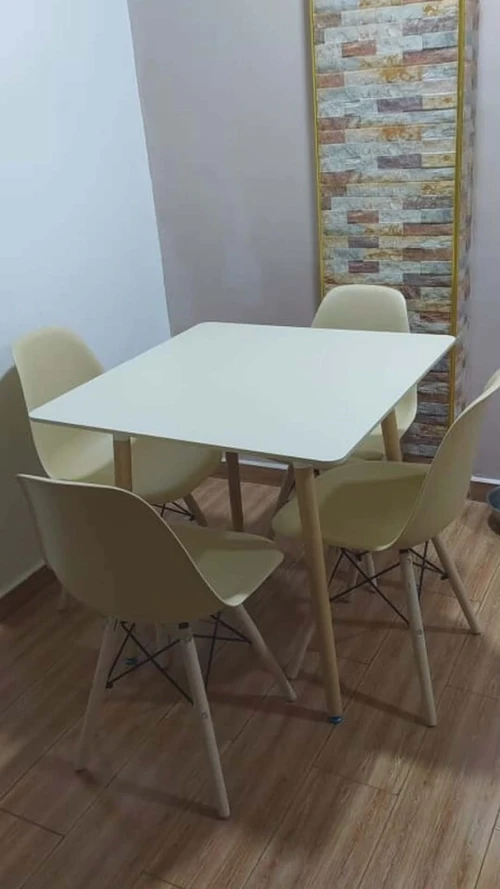 Table et chaises scandinave pour foire