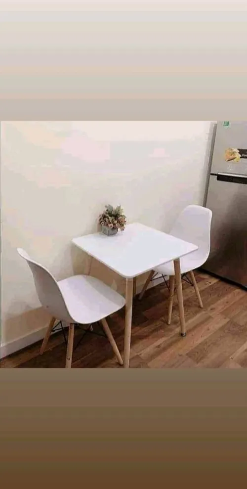 Solde table SCANDINAVE avec  chaise prix imbattable 