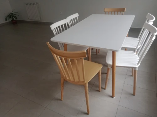 Pack table120*80 et 4chaise model paris