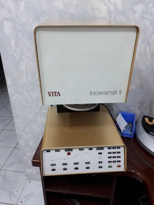 Four VITA  INCERAMAT 2 avec resistace