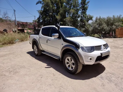 Mitsubishi L200 2015 Doube cabine Evolution