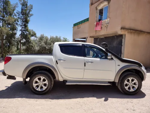 Mitsubishi L200 2015 Doube cabine Evolution