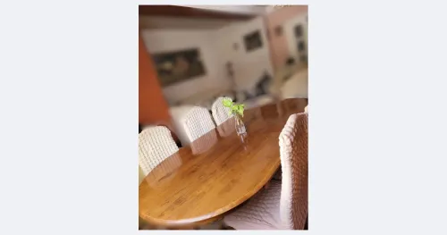 Grande Table en Bois Massif + Chaises (6).  Hêtre,  Très Bon État, طاولة من الخشب الصلب + 6 كراسي