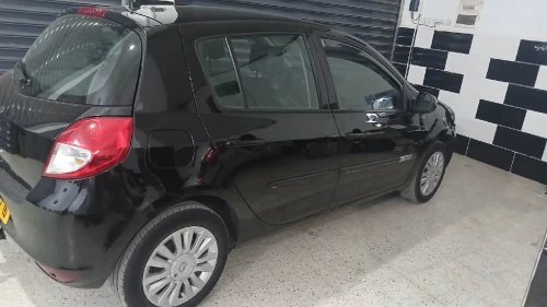 Renault Clio 3 2012 Night and Day