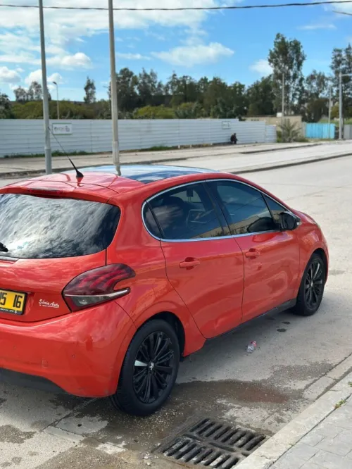 Peugeot 208 2015 Allure Facelift