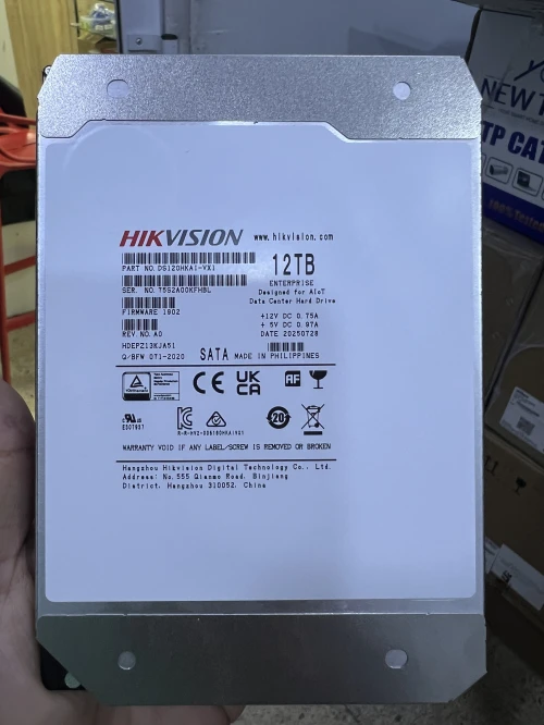 Disque dure 12T HIKVISION