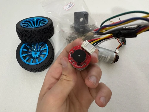 Kit moteurs DC avec encodeur pour robot mobile / voiture RC + roues