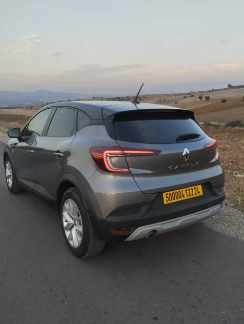 Renault Captur 2022 business