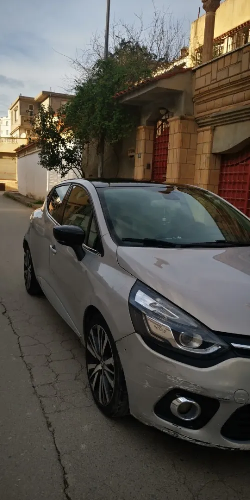 Renault Clio 4 2017 Gt line + initial