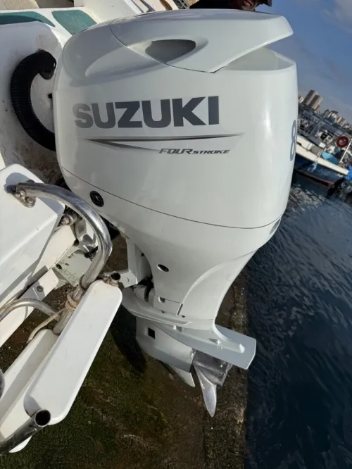 Embarcation 5m50 Suzuki 100cv