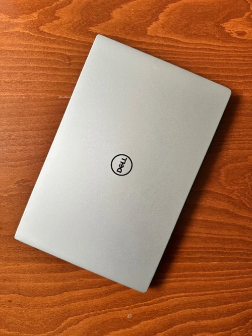 Dell Vostro 5590