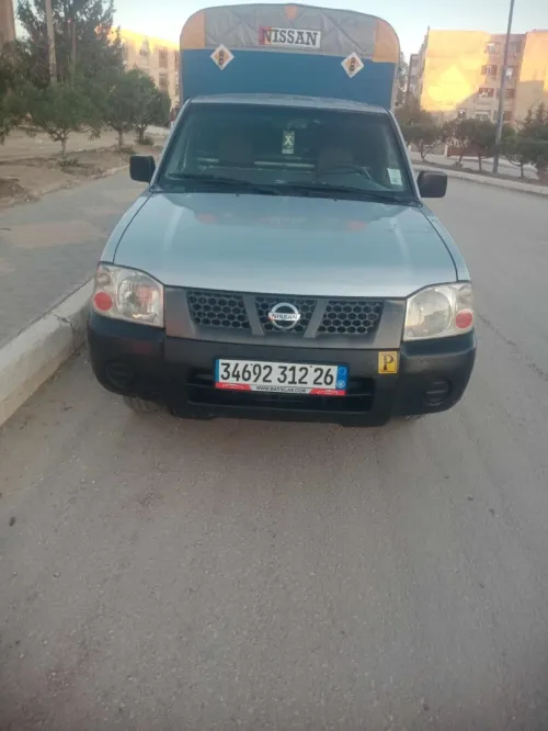 Nissan Nissan 2012 Nissan