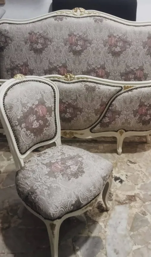 commande de chaise médaillon,  tapisserie rénovation et personnalisation cd meubles