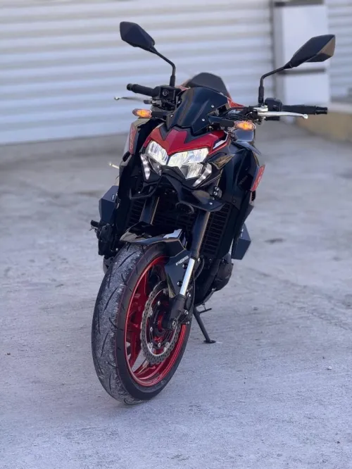 Kawasaki Z900 2024