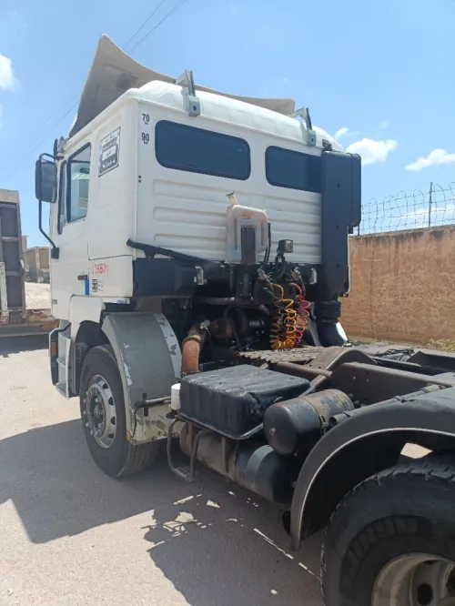 Shacman semi remorque 6X4 F 2000 2014