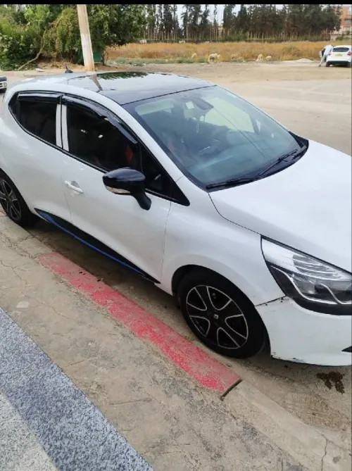 Renault Clio 4 2013 Limited 2