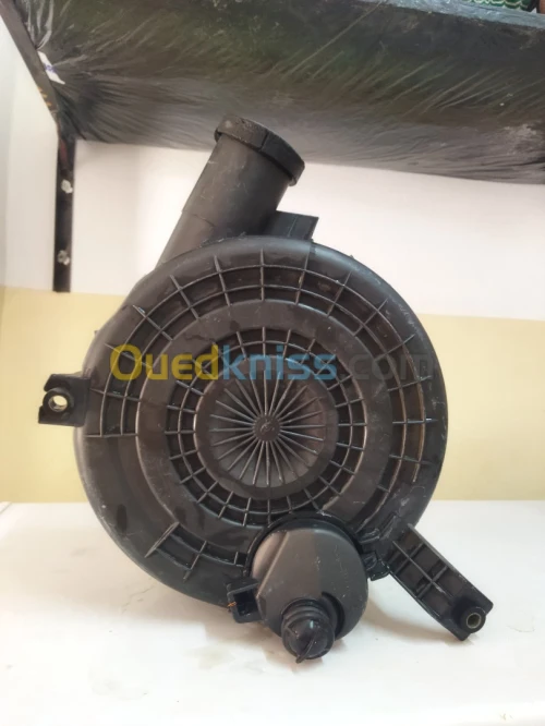 Porte filtre a air Hilux d'origine 