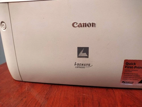 طابعة دبابة اقتصادية  موجهة للاساتذة و الطلبة و الاداريين (Imprimante canon lbp 6000)