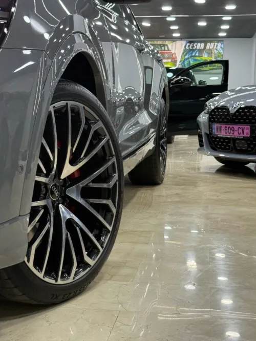 Audi Q8 2026 S Line exclusive