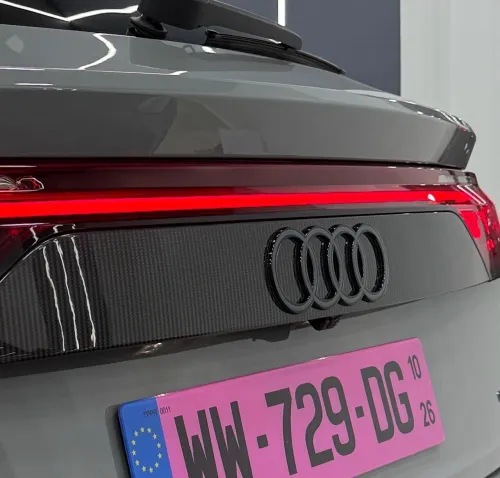 Audi Q8 2026 S Line exclusive