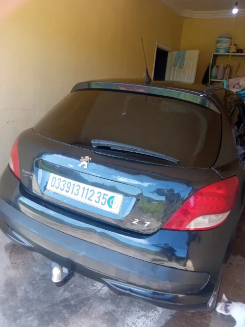 Peugeot 207 2012 Fennec