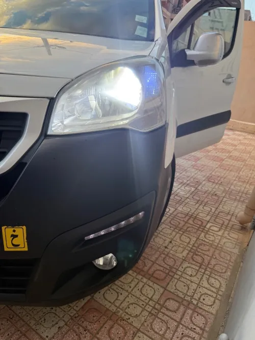 Peugeot Partner 2016 Tepee Allure 