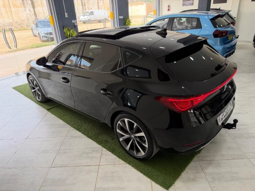 Seat LEON 2024 FR BEATS