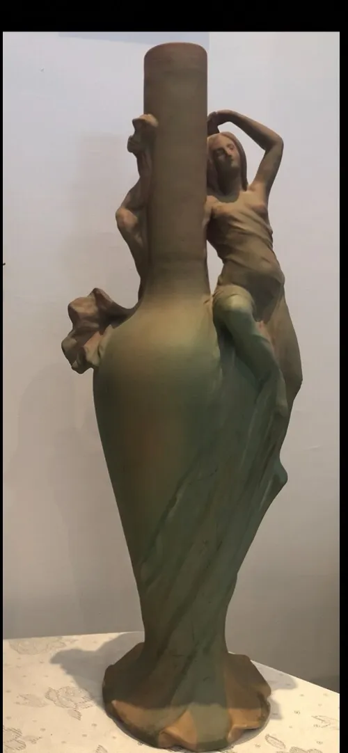 Statue en céramique