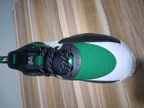 basquet Adidas pointure 50