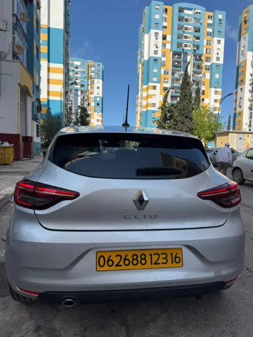 Renault Clio 5  2023 Equilibre