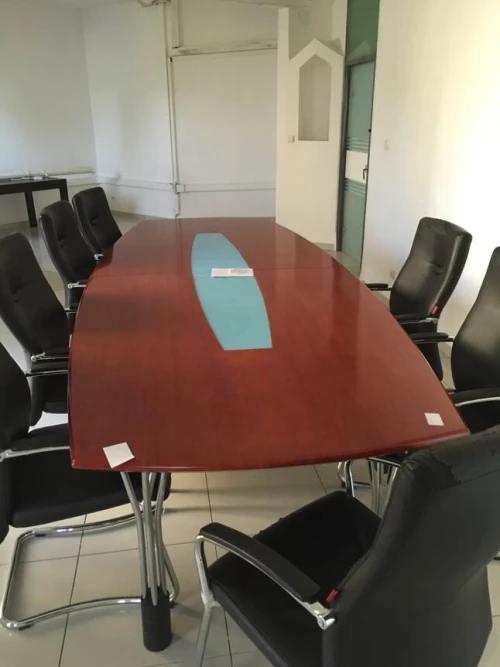 Table de reunion 10 Places seul  sans Chaises