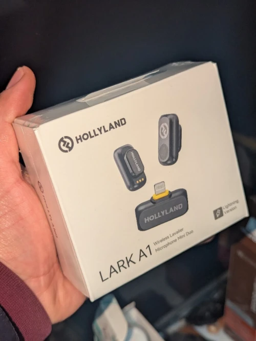 hollyland lark a1 lightning