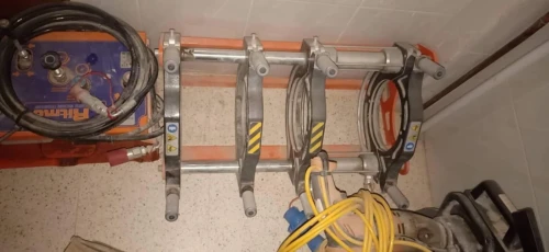 Machine a souder electrofusion et bout a bout 