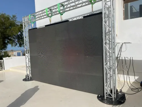location et vente sur mesure d'écrans géants à LED   ORAN / ALGER 