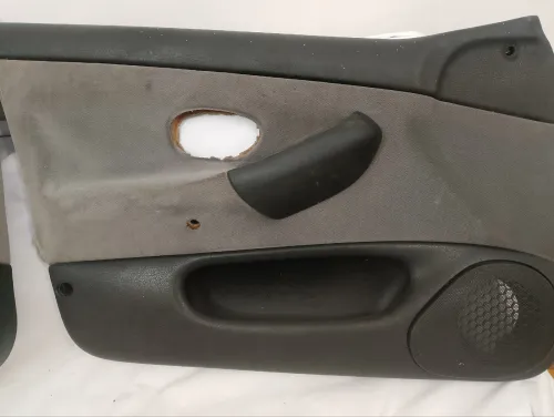 garnitures de porte avant pour Peugeot 406