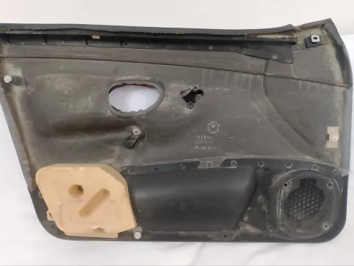 garnitures de porte avant pour Peugeot 406