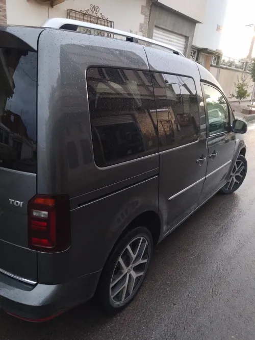 Volkswagen Caddy 2017 Highline