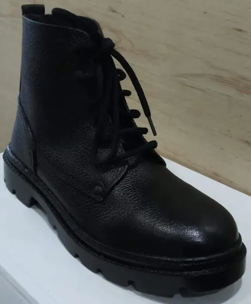 Vend chaussure gardinage et ville