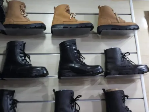 Vend chaussure gardinage et ville
