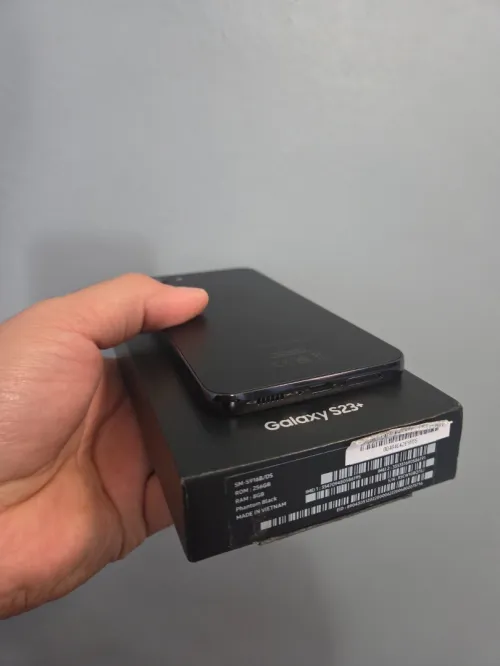 Samsung S23 plus