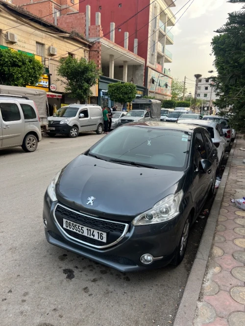Peugeot 208 2014 Allure