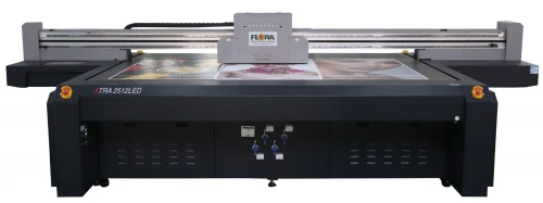 Impression UV à plat sur tous supports, petits et grands formats 