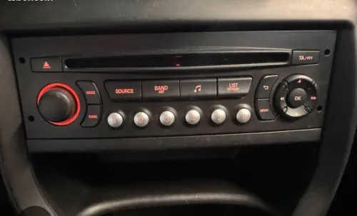 Poste radio Peugeot 308