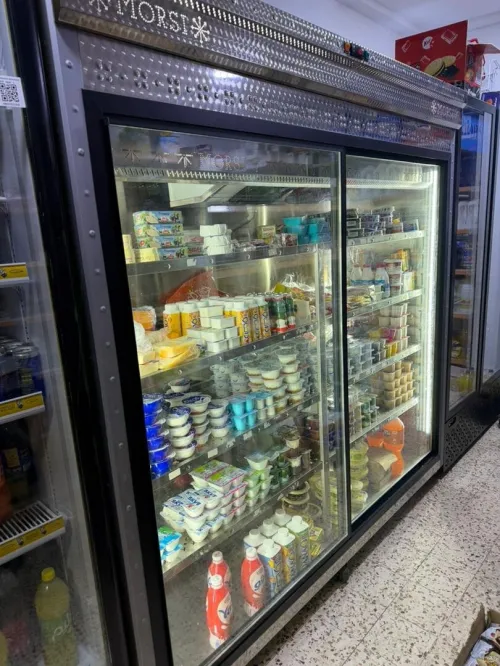 Frigo supérette très bon etat