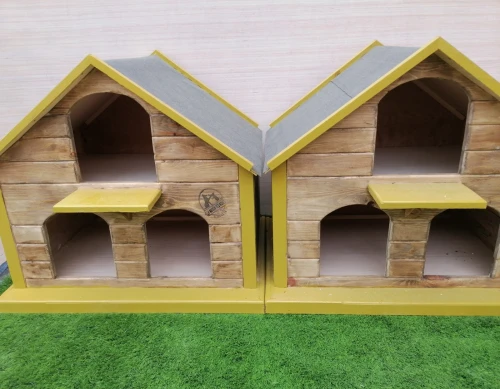 Des niches en bois tres solide pour chiens et chats