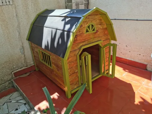 Des niches en bois tres solide pour chiens et chats